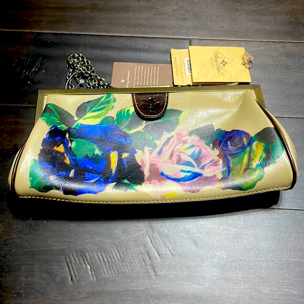 Clutch purse